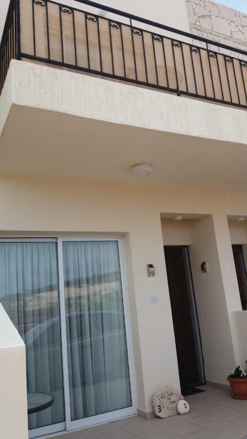 No3,23 Neilmmantos St Peyia Villa Exteriör bild